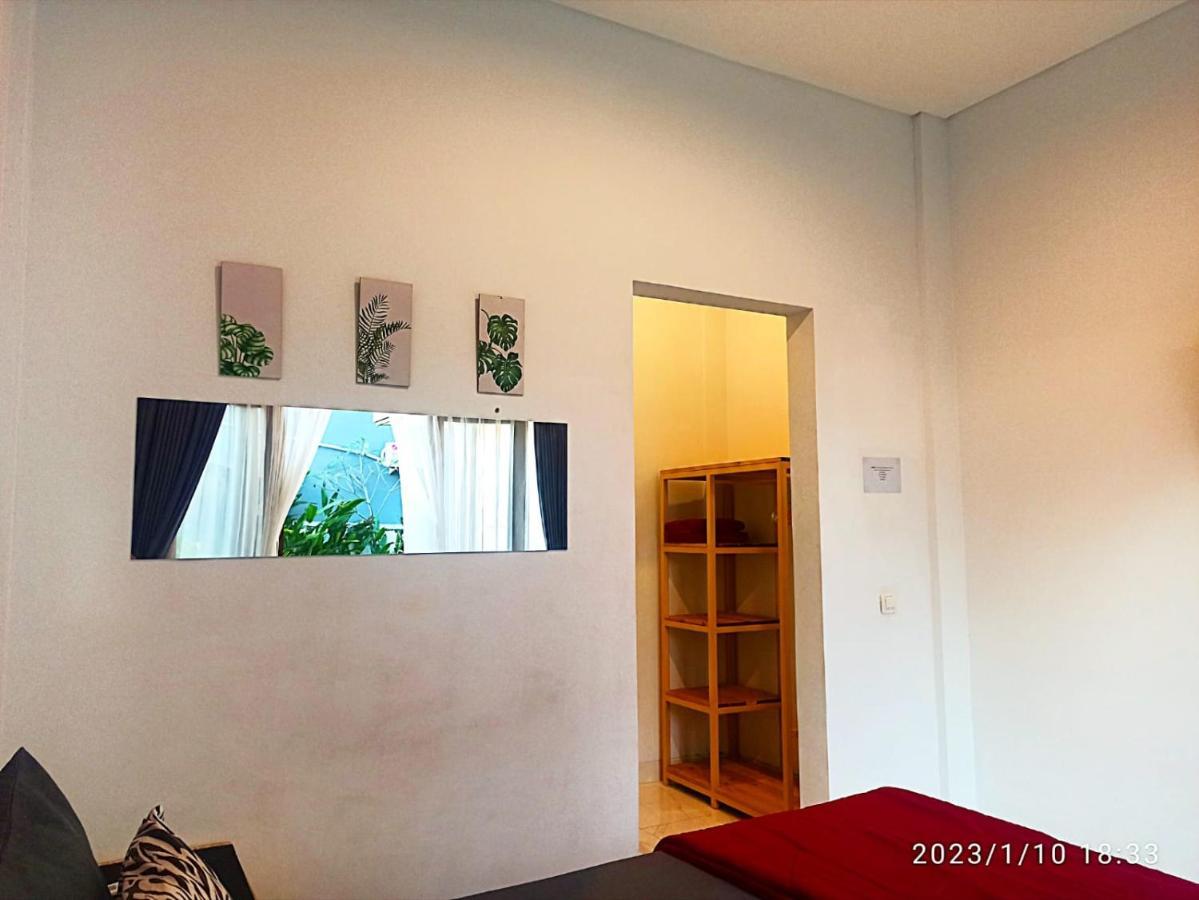 Loka Anyar Guest House Kerobokan Esterno foto